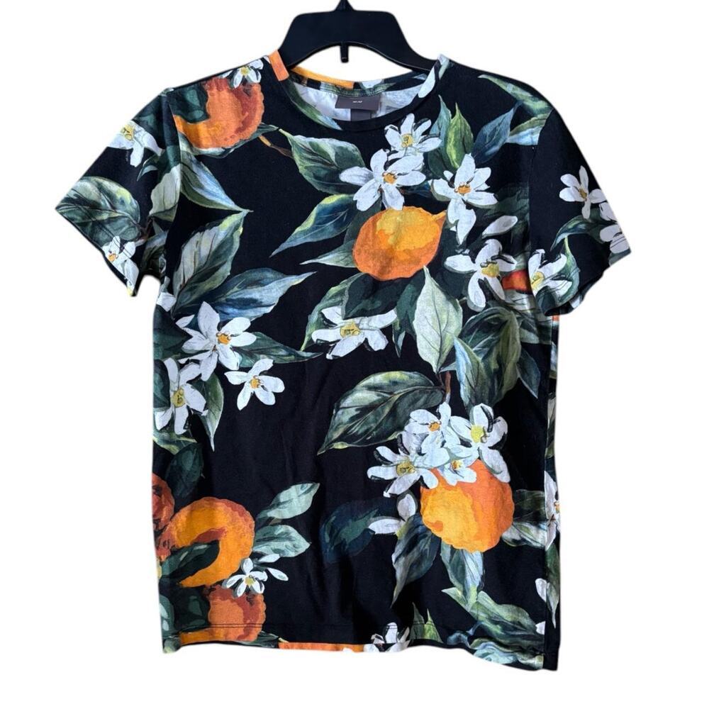 Botanical Print T-Shirt – Bold Oranges & Blossoms on Black Background